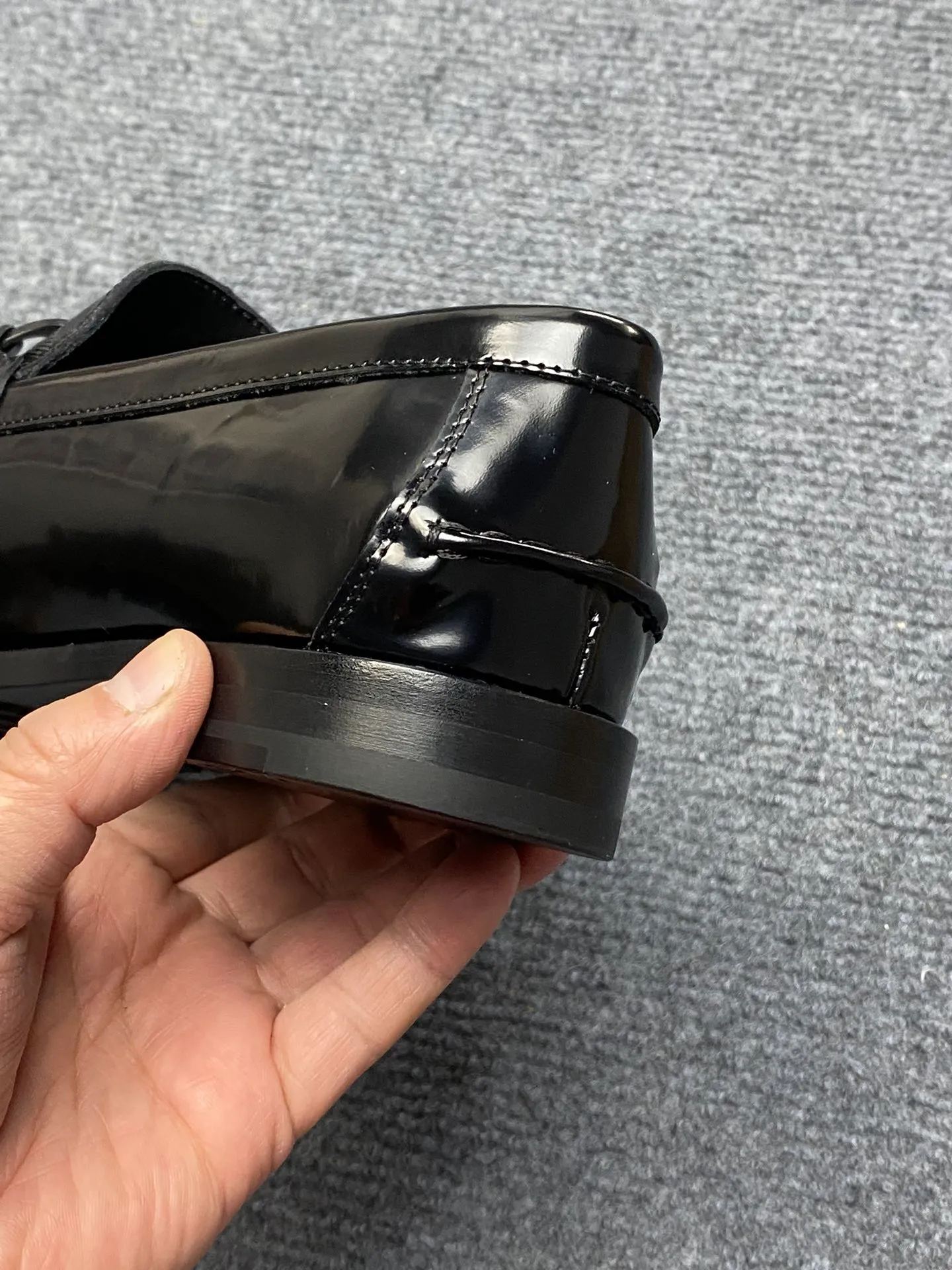 Men's Men's Shoes Men's Men's Shoes 💰900FENDI Fendi Men's Breathable and Comfortable Leather Shoes. Original development. The leather outsole is made of leather. Counters copy one to one. Imported counter cowhide. Imported water dyes cattle. 38 to 44. (45.46. can be ordered. 47.